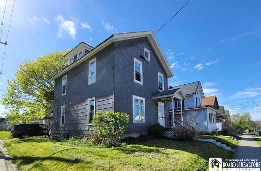 174 Barrett Avenue, Jamestown, New York 14701, Jamestown, New York 14701, 4 Bedrooms Bedrooms, 8 Rooms Rooms,2 BathroomsBathrooms,Residential,For Sale,174 Barrett Avenue, Jamestown, New York 14701,R1614020