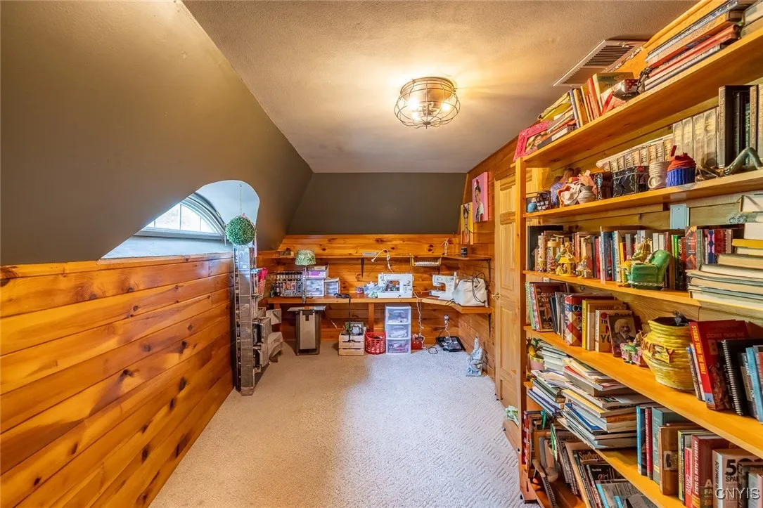 107 Summit Avenue, Syracuse, New York 13207, Syracuse, New York 13207, 6 Bedrooms Bedrooms, 12 Rooms Rooms,3 BathroomsBathrooms,Residential,Closed,107 Summit Avenue, Syracuse, New York 13207,0,S1613228