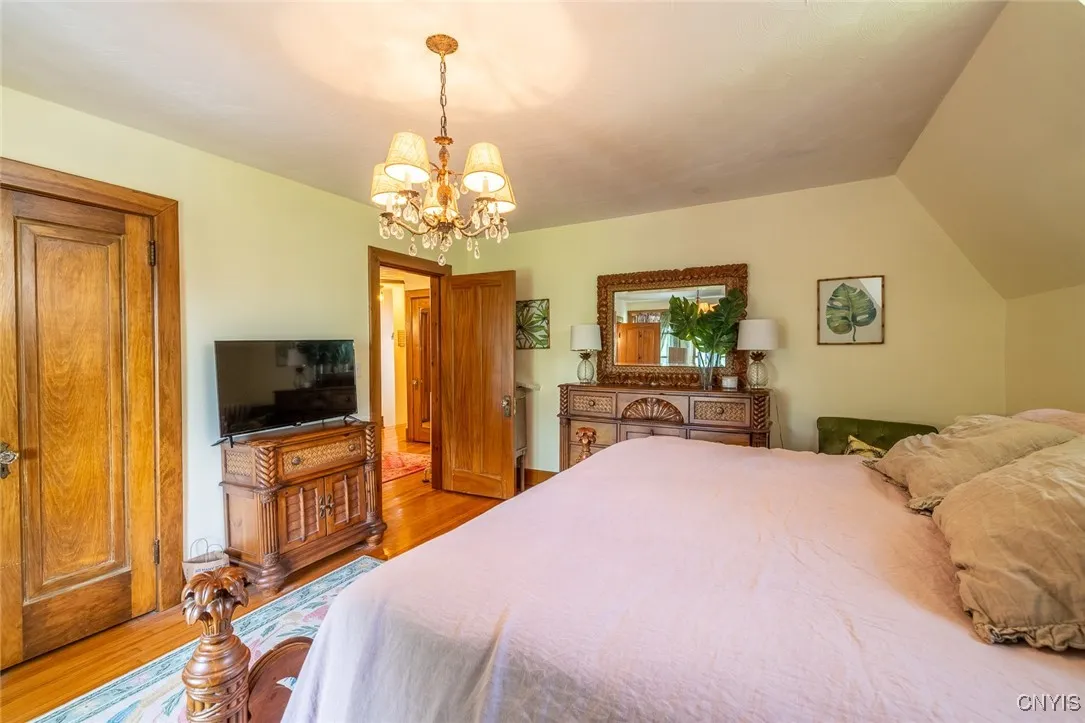107 Summit Avenue, Syracuse, New York 13207, Syracuse, New York 13207, 6 Bedrooms Bedrooms, 12 Rooms Rooms,3 BathroomsBathrooms,Residential,Closed,107 Summit Avenue, Syracuse, New York 13207,0,S1613228