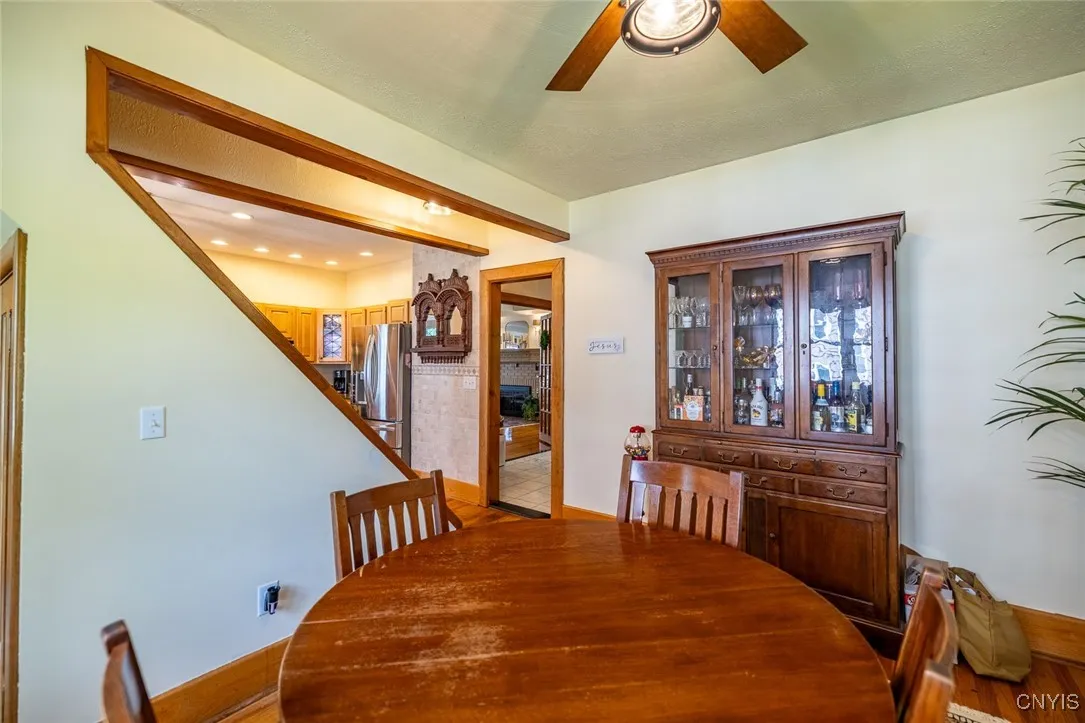 107 Summit Avenue, Syracuse, New York 13207, Syracuse, New York 13207, 6 Bedrooms Bedrooms, 12 Rooms Rooms,3 BathroomsBathrooms,Residential,Closed,107 Summit Avenue, Syracuse, New York 13207,0,S1613228