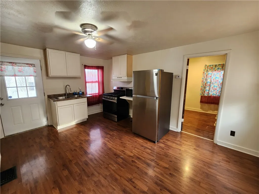 71 Hopkins Street, Mount Morris, New York 14510, Mt Morris, New York 14510, 2 Bedrooms Bedrooms, 5 Rooms Rooms,1 BathroomBathrooms,Residential,Closed,71 Hopkins Street, Mount Morris, New York 14510,0,R1612242