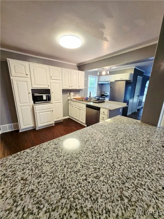 117 Ralston Avenue, Tonawanda-town, New York 14217, Tonawanda, New York 14217, 3 Bedrooms Bedrooms, 9 Rooms Rooms,1 BathroomBathrooms,Residential,Closed,117 Ralston Avenue, Tonawanda-town, New York 14217,B1614055