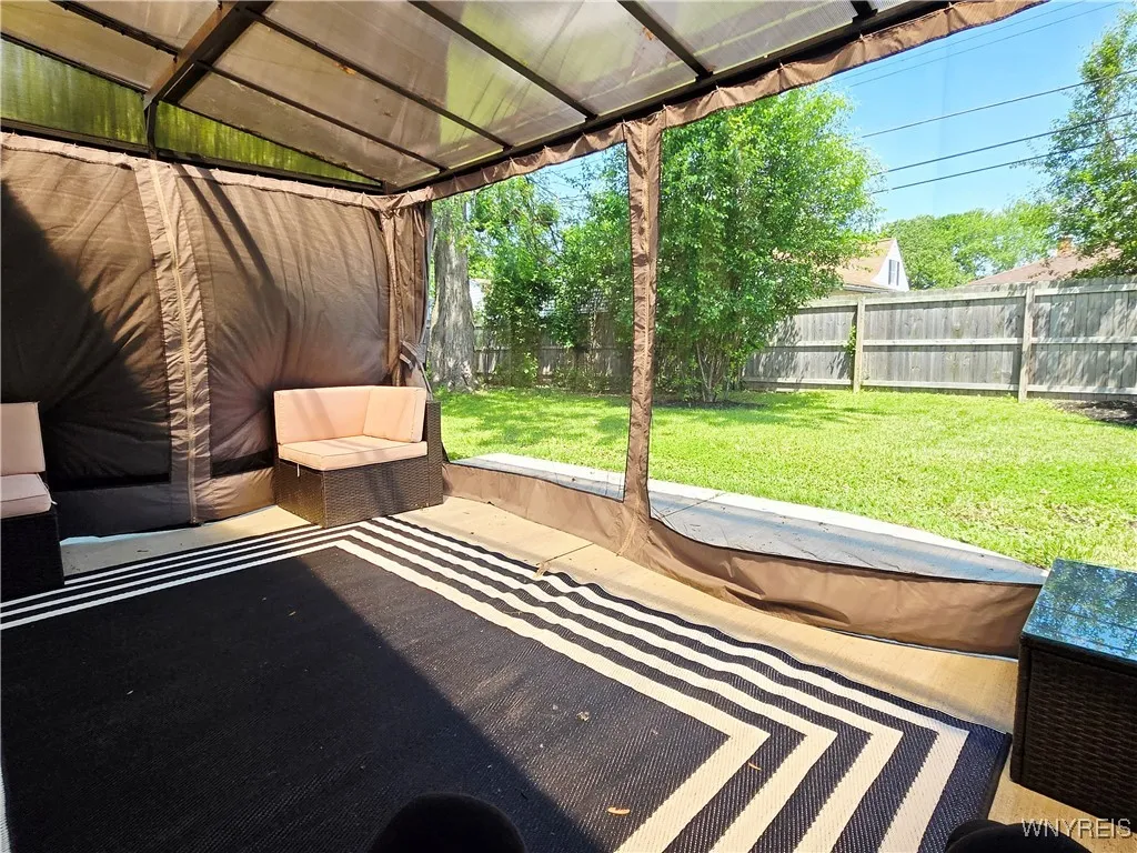 117 Ralston Avenue, Tonawanda-town, New York 14217, Tonawanda, New York 14217, 3 Bedrooms Bedrooms, 9 Rooms Rooms,1 BathroomBathrooms,Residential,Closed,117 Ralston Avenue, Tonawanda-town, New York 14217,B1614055
