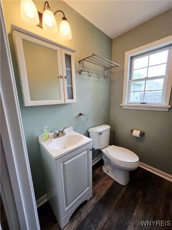 117 Ralston Avenue, Tonawanda-town, New York 14217, Tonawanda, New York 14217, 3 Bedrooms Bedrooms, 9 Rooms Rooms,1 BathroomBathrooms,Residential,Closed,117 Ralston Avenue, Tonawanda-town, New York 14217,B1614055