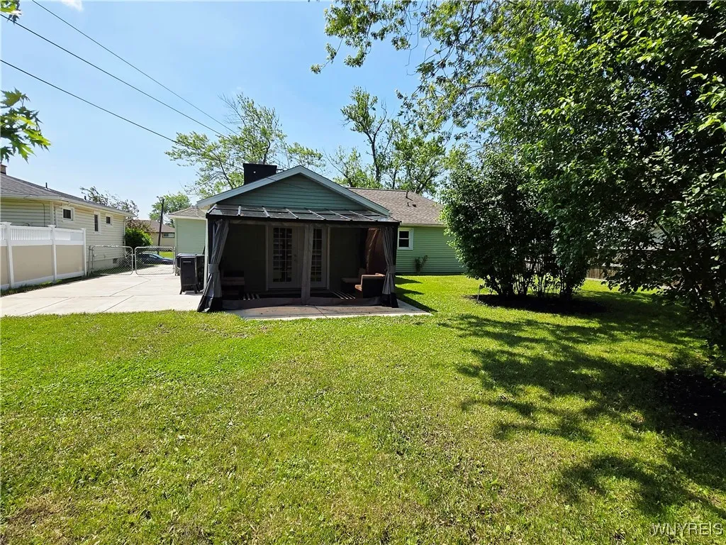 117 Ralston Avenue, Tonawanda-town, New York 14217, Tonawanda, New York 14217, 3 Bedrooms Bedrooms, 9 Rooms Rooms,1 BathroomBathrooms,Residential,Closed,117 Ralston Avenue, Tonawanda-town, New York 14217,B1614055