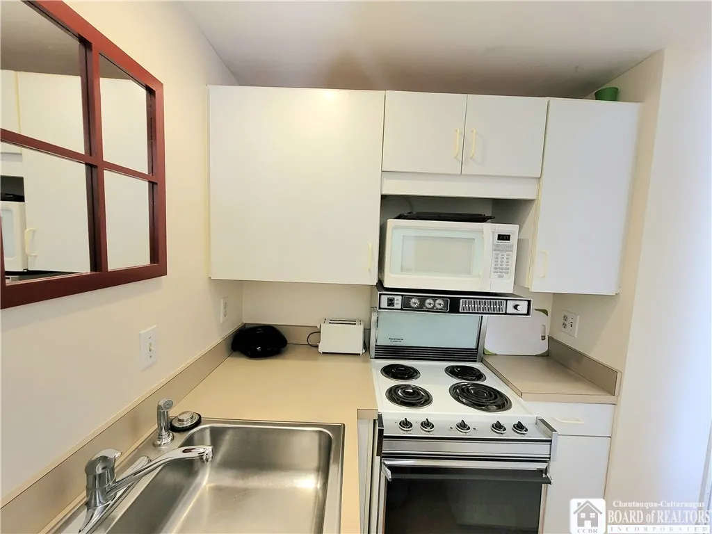 35 Miller Avenue, Chautauqua, New York 14722, Chautauqua, New York 14722, 1 Bedroom Bedrooms, 2 Rooms Rooms,1 BathroomBathrooms,Residential,Closed,35 Miller Avenue, Chautauqua, New York 14722,0,R1613297