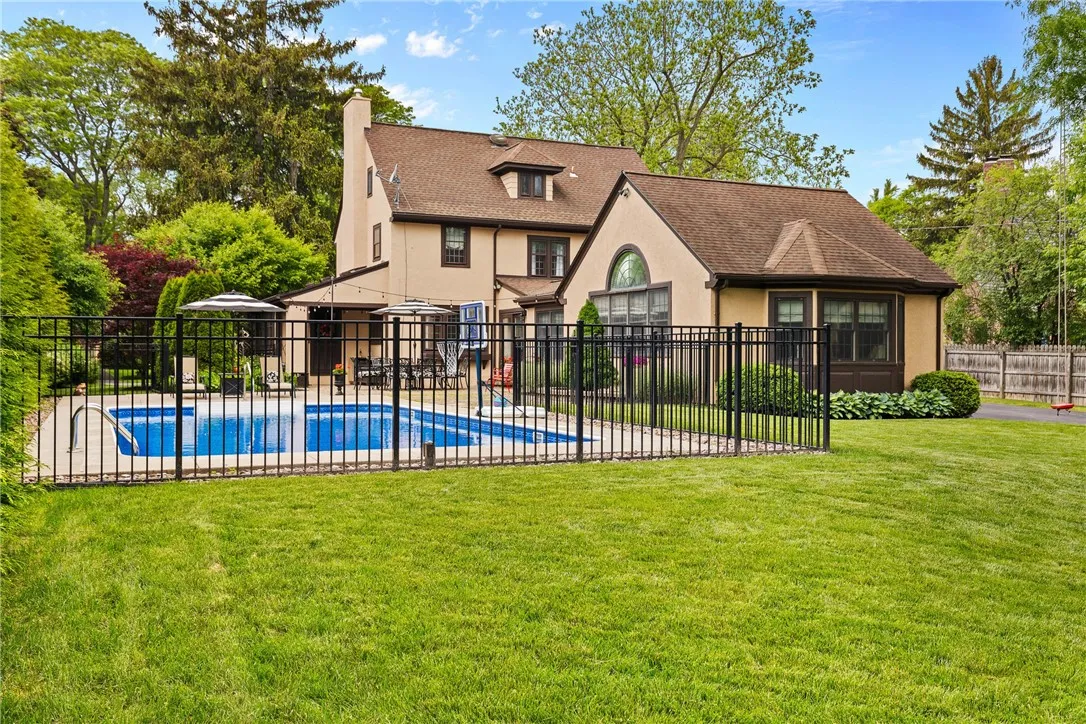 100 Southern Parkway, Brighton, New York 14618, Brighton, New York 14618, 3 Bedrooms Bedrooms, 12 Rooms Rooms,2 BathroomsBathrooms,Residential,Closed,100 Southern Parkway, Brighton, New York 14618,0,R1613714