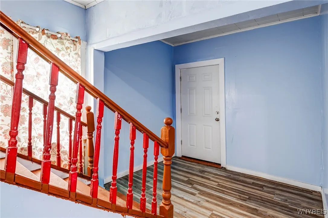 204 Reed Street, Buffalo, New York 14211, Buffalo, New York 14211, 5 Bedrooms Bedrooms, 7 Rooms Rooms,2 BathroomsBathrooms,Residential,Closed,204 Reed Street, Buffalo, New York 14211,0,B1614081