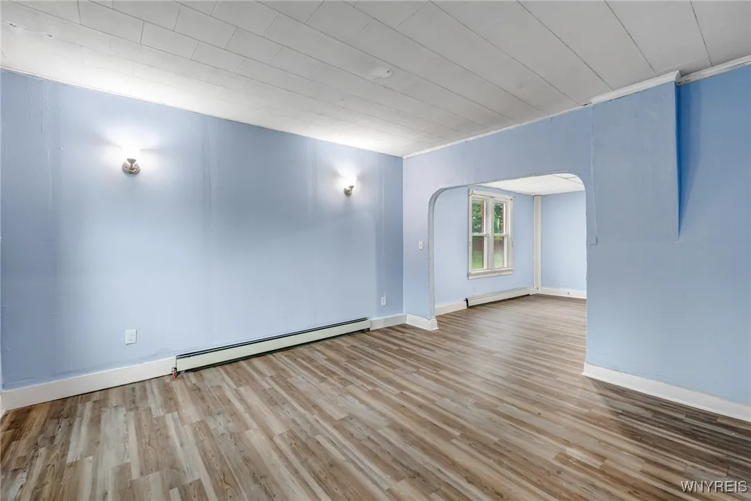 204 Reed Street, Buffalo, New York 14211, Buffalo, New York 14211, 5 Bedrooms Bedrooms, 7 Rooms Rooms,2 BathroomsBathrooms,Residential,Closed,204 Reed Street, Buffalo, New York 14211,0,B1614081