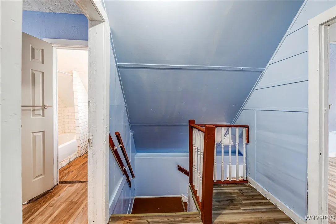 204 Reed Street, Buffalo, New York 14211, Buffalo, New York 14211, 5 Bedrooms Bedrooms, 7 Rooms Rooms,2 BathroomsBathrooms,Residential,Closed,204 Reed Street, Buffalo, New York 14211,0,B1614081