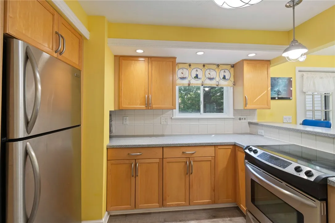 LOTS of counter space in this kitchen! We hope you like the sleek range top!