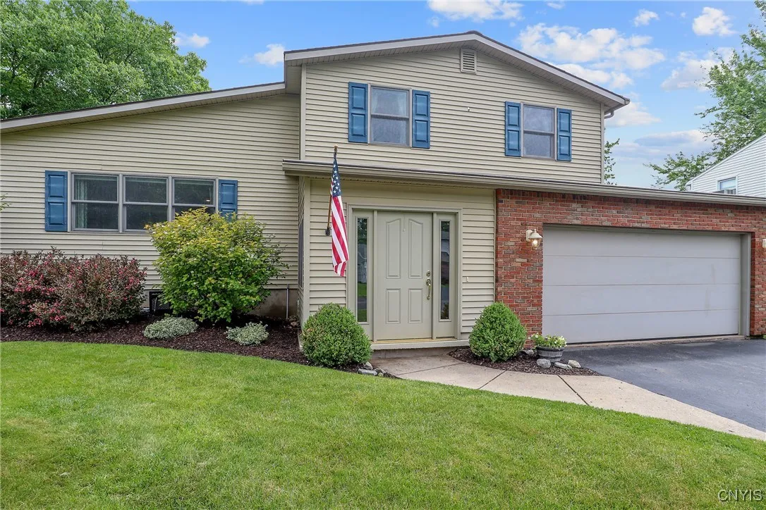 4330 Cinnamon, Clay, New York 13090, Clay, New York 13090, 3 Bedrooms Bedrooms, 7 Rooms Rooms,1 BathroomBathrooms,Residential,Closed,4330 Cinnamon, Clay, New York 13090,S1613658