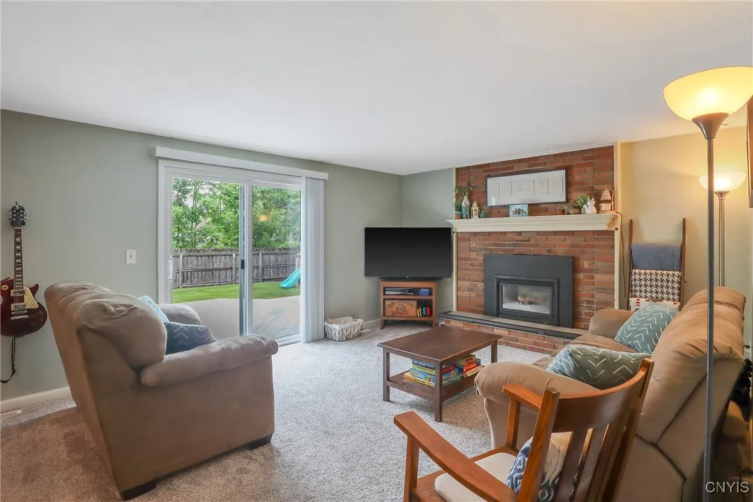4330 Cinnamon, Clay, New York 13090, Clay, New York 13090, 3 Bedrooms Bedrooms, 7 Rooms Rooms,1 BathroomBathrooms,Residential,Closed,4330 Cinnamon, Clay, New York 13090,S1613658