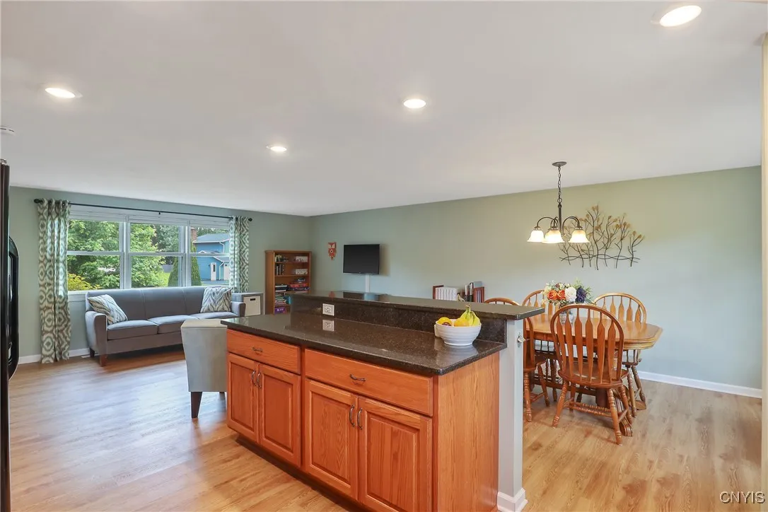 4330 Cinnamon, Clay, New York 13090, Clay, New York 13090, 3 Bedrooms Bedrooms, 7 Rooms Rooms,1 BathroomBathrooms,Residential,Closed,4330 Cinnamon, Clay, New York 13090,S1613658