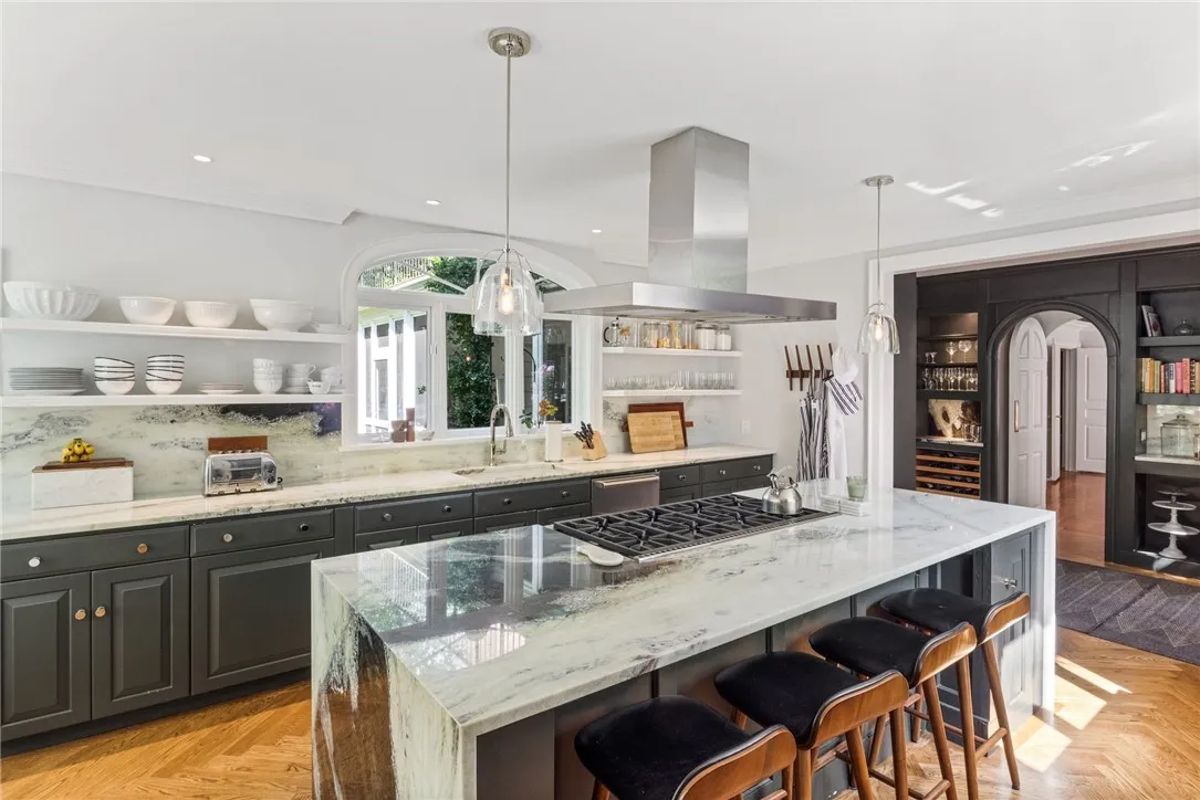 16 Mitchell Road, Pittsford, New York 14534, Pittsford, New York 14534, 6 Bedrooms Bedrooms, 12 Rooms Rooms,4 BathroomsBathrooms,Residential,Closed,16 Mitchell Road, Pittsford, New York 14534,R1609008