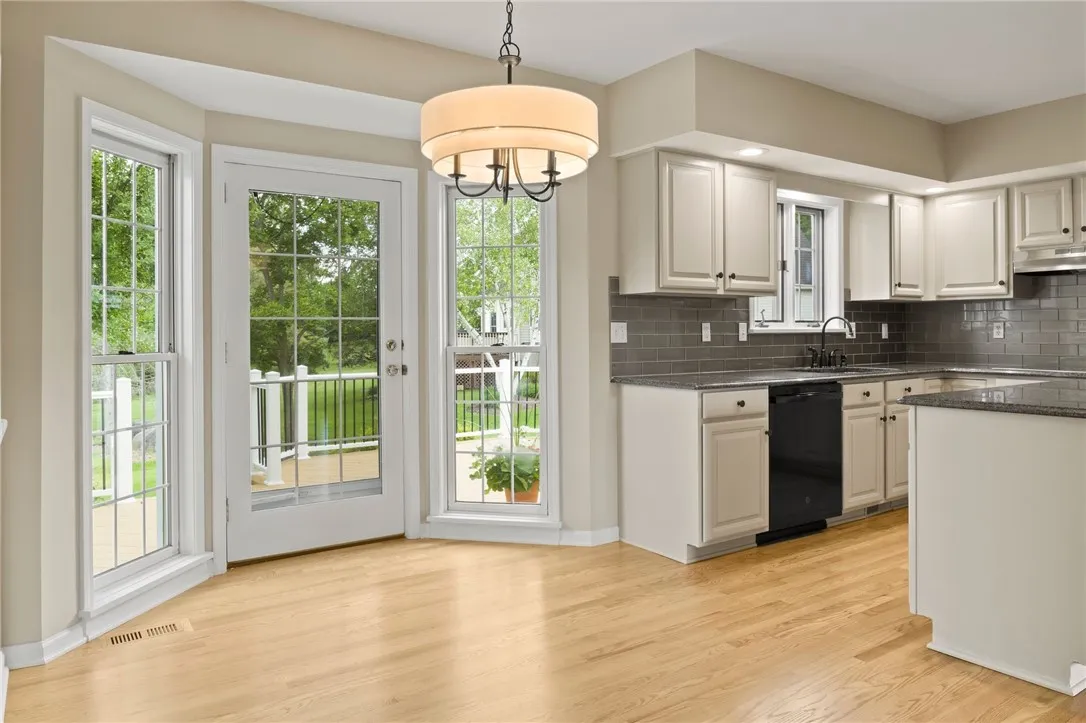 23 Wren Field Lane, Pittsford, New York 14534, Pittsford, New York 14534, 4 Bedrooms Bedrooms, 12 Rooms Rooms,2 BathroomsBathrooms,Residential,Closed,23 Wren Field Lane, Pittsford, New York 14534,R1612288