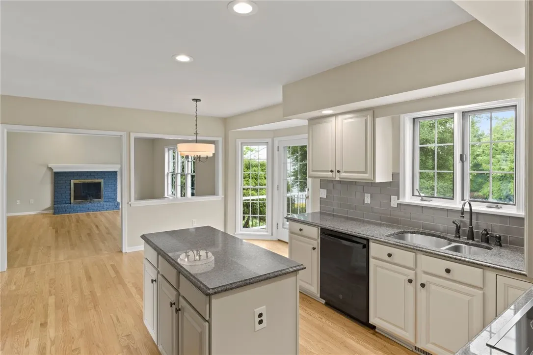 23 Wren Field Lane, Pittsford, New York 14534, Pittsford, New York 14534, 4 Bedrooms Bedrooms, 12 Rooms Rooms,2 BathroomsBathrooms,Residential,Closed,23 Wren Field Lane, Pittsford, New York 14534,R1612288