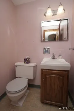 56 Harwood Road, West Seneca, New York 14224, West Seneca, New York 14224, 3 Bedrooms Bedrooms, 7 Rooms Rooms,1 BathroomBathrooms,Residential,Closed,56 Harwood Road, West Seneca, New York 14224,B1613593