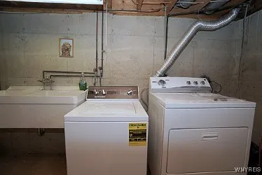56 Harwood Road, West Seneca, New York 14224, West Seneca, New York 14224, 3 Bedrooms Bedrooms, 7 Rooms Rooms,1 BathroomBathrooms,Residential,Closed,56 Harwood Road, West Seneca, New York 14224,B1613593