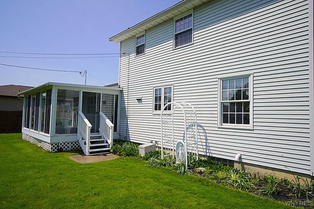 56 Harwood Road, West Seneca, New York 14224, West Seneca, New York 14224, 3 Bedrooms Bedrooms, 7 Rooms Rooms,1 BathroomBathrooms,Residential,Closed,56 Harwood Road, West Seneca, New York 14224,B1613593