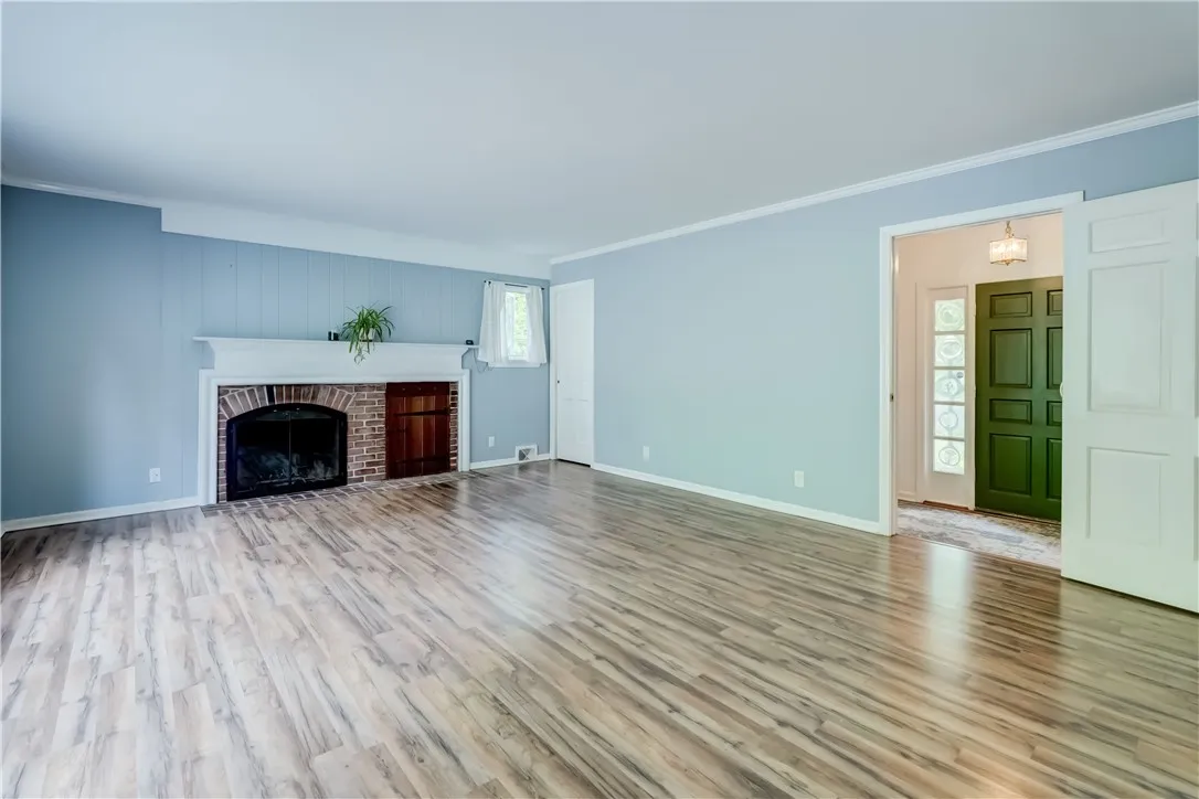 15 Nunda Boulevard, Rochester, New York 14610, Rochester, New York 14610, 3 Bedrooms Bedrooms, 8 Rooms Rooms,2 BathroomsBathrooms,Residential,Closed,15 Nunda Boulevard, Rochester, New York 14610,R1613862