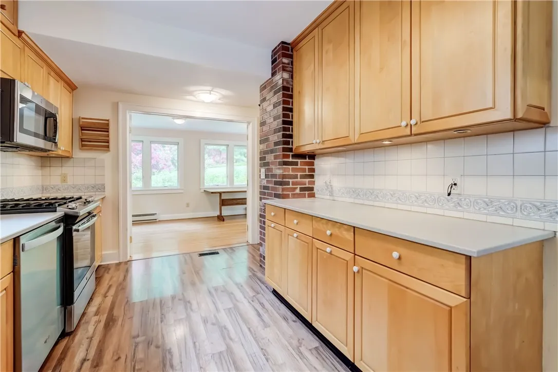 15 Nunda Boulevard, Rochester, New York 14610, Rochester, New York 14610, 3 Bedrooms Bedrooms, 8 Rooms Rooms,2 BathroomsBathrooms,Residential,Closed,15 Nunda Boulevard, Rochester, New York 14610,R1613862