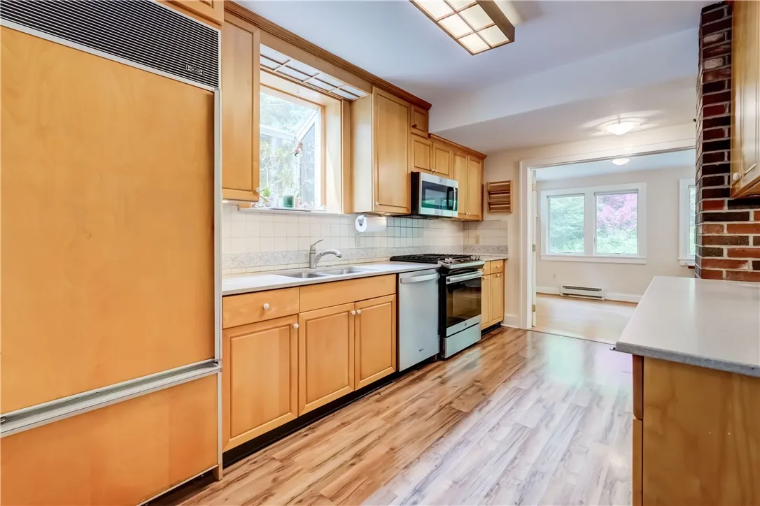 15 Nunda Boulevard, Rochester, New York 14610, Rochester, New York 14610, 3 Bedrooms Bedrooms, 8 Rooms Rooms,2 BathroomsBathrooms,Residential,Closed,15 Nunda Boulevard, Rochester, New York 14610,R1613862