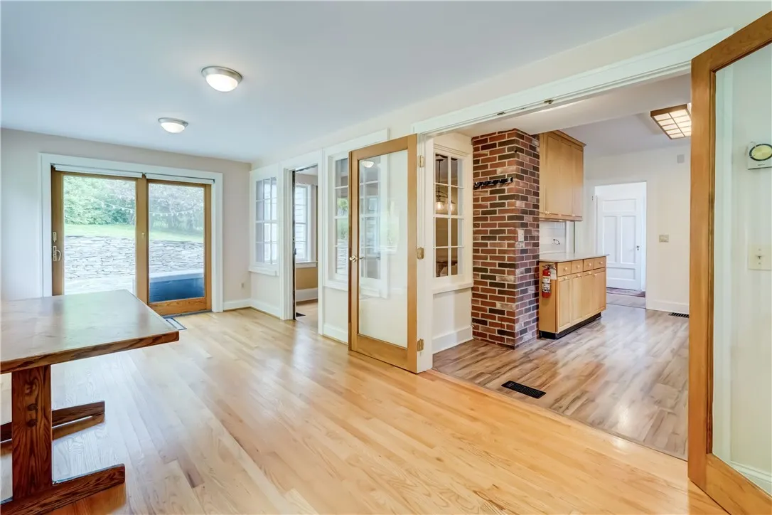 15 Nunda Boulevard, Rochester, New York 14610, Rochester, New York 14610, 3 Bedrooms Bedrooms, 8 Rooms Rooms,2 BathroomsBathrooms,Residential,Closed,15 Nunda Boulevard, Rochester, New York 14610,R1613862