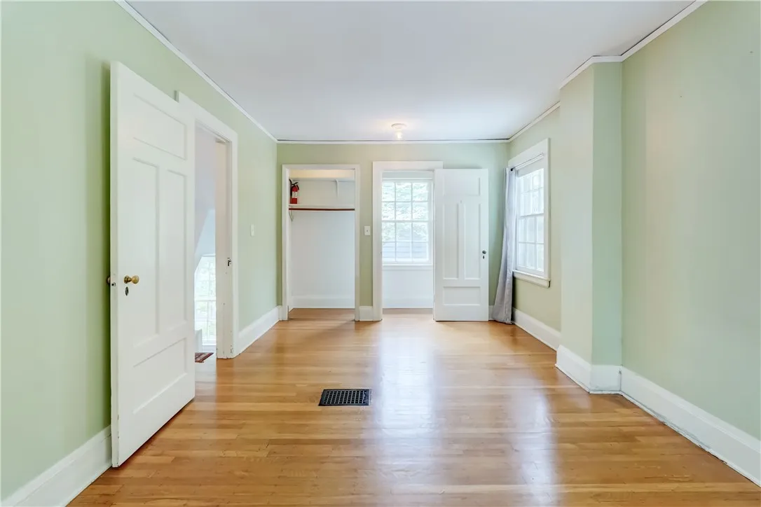 15 Nunda Boulevard, Rochester, New York 14610, Rochester, New York 14610, 3 Bedrooms Bedrooms, 8 Rooms Rooms,2 BathroomsBathrooms,Residential,Closed,15 Nunda Boulevard, Rochester, New York 14610,R1613862