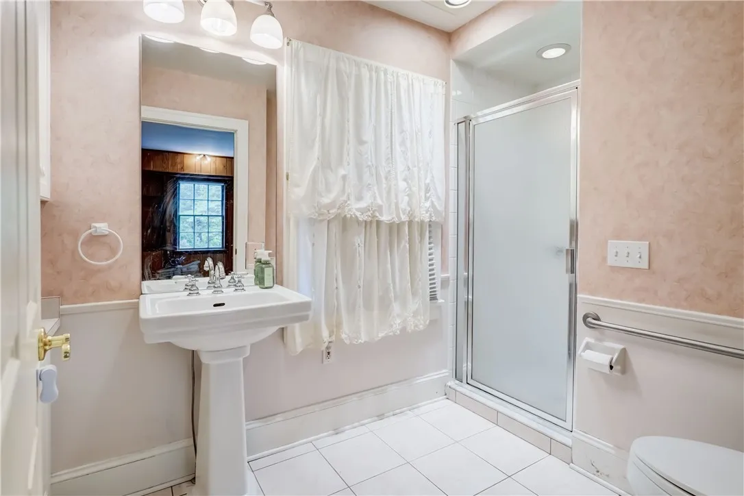 15 Nunda Boulevard, Rochester, New York 14610, Rochester, New York 14610, 3 Bedrooms Bedrooms, 8 Rooms Rooms,2 BathroomsBathrooms,Residential,Closed,15 Nunda Boulevard, Rochester, New York 14610,R1613862