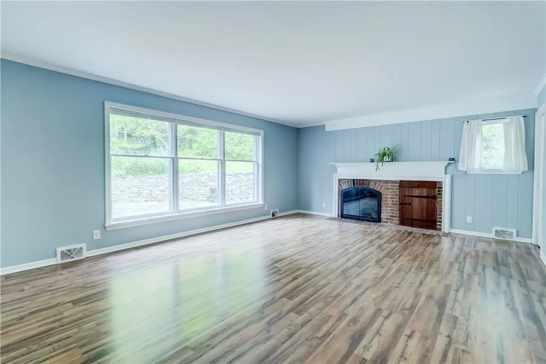 15 Nunda Boulevard, Rochester, New York 14610, Rochester, New York 14610, 3 Bedrooms Bedrooms, 8 Rooms Rooms,2 BathroomsBathrooms,Residential,Closed,15 Nunda Boulevard, Rochester, New York 14610,R1613862