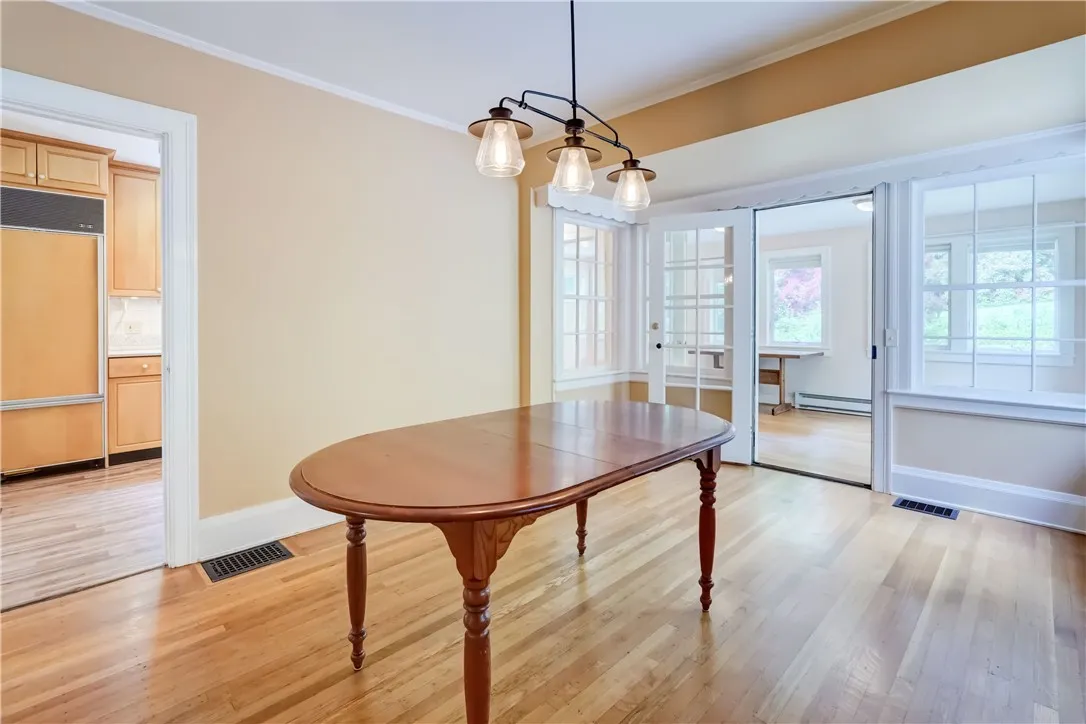 15 Nunda Boulevard, Rochester, New York 14610, Rochester, New York 14610, 3 Bedrooms Bedrooms, 8 Rooms Rooms,2 BathroomsBathrooms,Residential,Closed,15 Nunda Boulevard, Rochester, New York 14610,R1613862