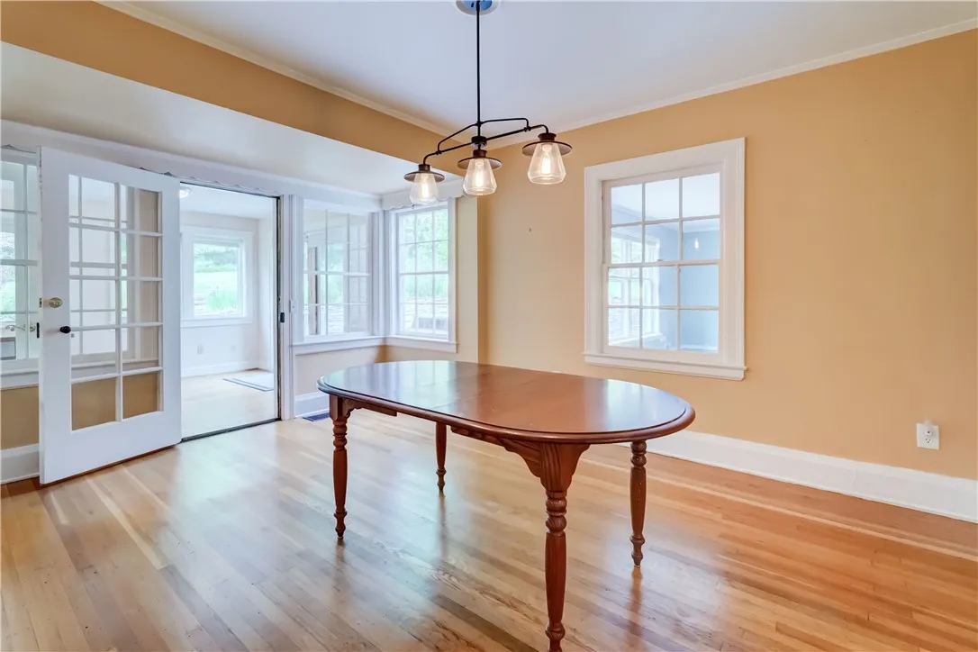 15 Nunda Boulevard, Rochester, New York 14610, Rochester, New York 14610, 3 Bedrooms Bedrooms, 8 Rooms Rooms,2 BathroomsBathrooms,Residential,Closed,15 Nunda Boulevard, Rochester, New York 14610,R1613862
