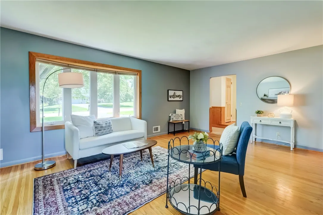 10 Alpine Drive, Penfield, New York 14580, Penfield, New York 14580, 3 Bedrooms Bedrooms, 9 Rooms Rooms,2 BathroomsBathrooms,Residential,Closed,10 Alpine Drive, Penfield, New York 14580,R1611045