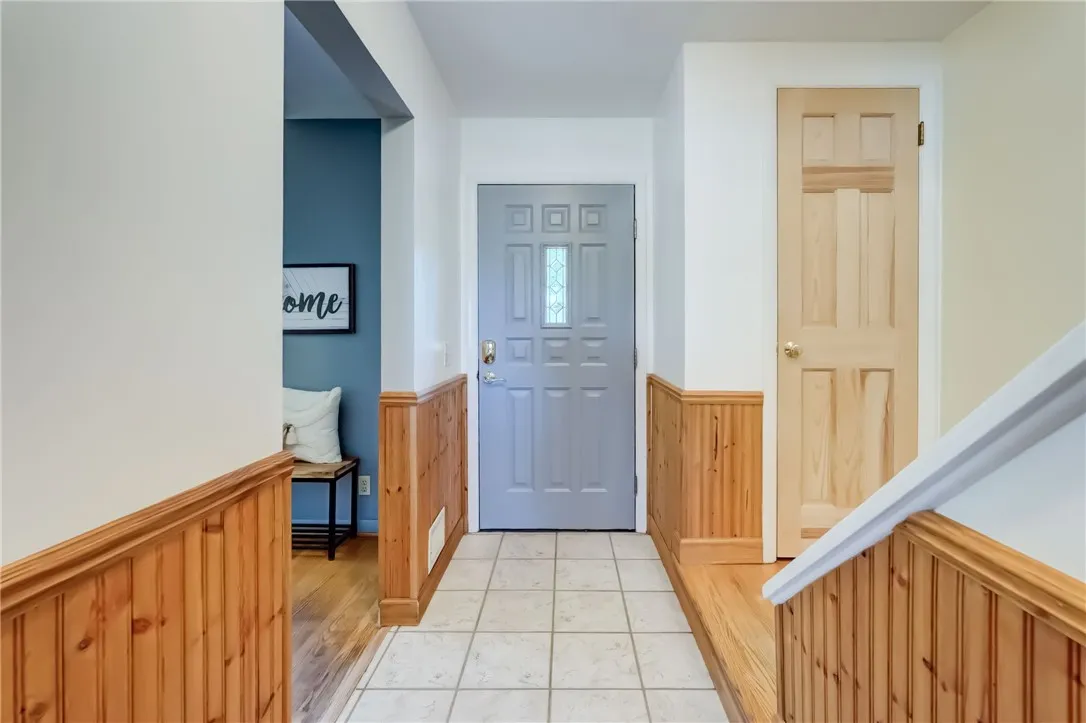 10 Alpine Drive, Penfield, New York 14580, Penfield, New York 14580, 3 Bedrooms Bedrooms, 9 Rooms Rooms,2 BathroomsBathrooms,Residential,Closed,10 Alpine Drive, Penfield, New York 14580,R1611045