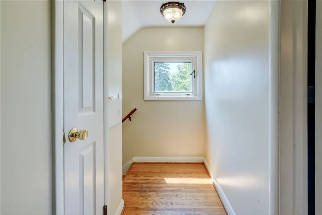 10 Alpine Drive, Penfield, New York 14580, Penfield, New York 14580, 3 Bedrooms Bedrooms, 9 Rooms Rooms,2 BathroomsBathrooms,Residential,Closed,10 Alpine Drive, Penfield, New York 14580,R1611045