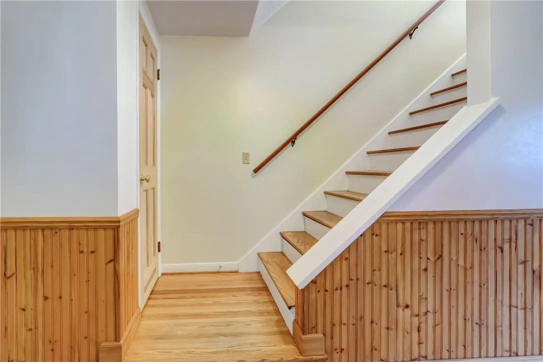 10 Alpine Drive, Penfield, New York 14580, Penfield, New York 14580, 3 Bedrooms Bedrooms, 9 Rooms Rooms,2 BathroomsBathrooms,Residential,Closed,10 Alpine Drive, Penfield, New York 14580,R1611045