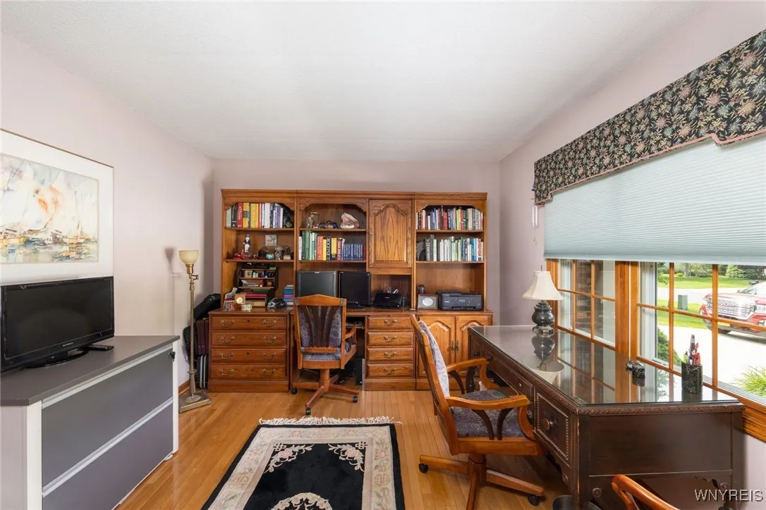 55 Curley Drive, Orchard Park, New York 14127, Orchard Park, New York 14127, 4 Bedrooms Bedrooms, 12 Rooms Rooms,2 BathroomsBathrooms,Residential,Closed,55 Curley Drive, Orchard Park, New York 14127,B1609286