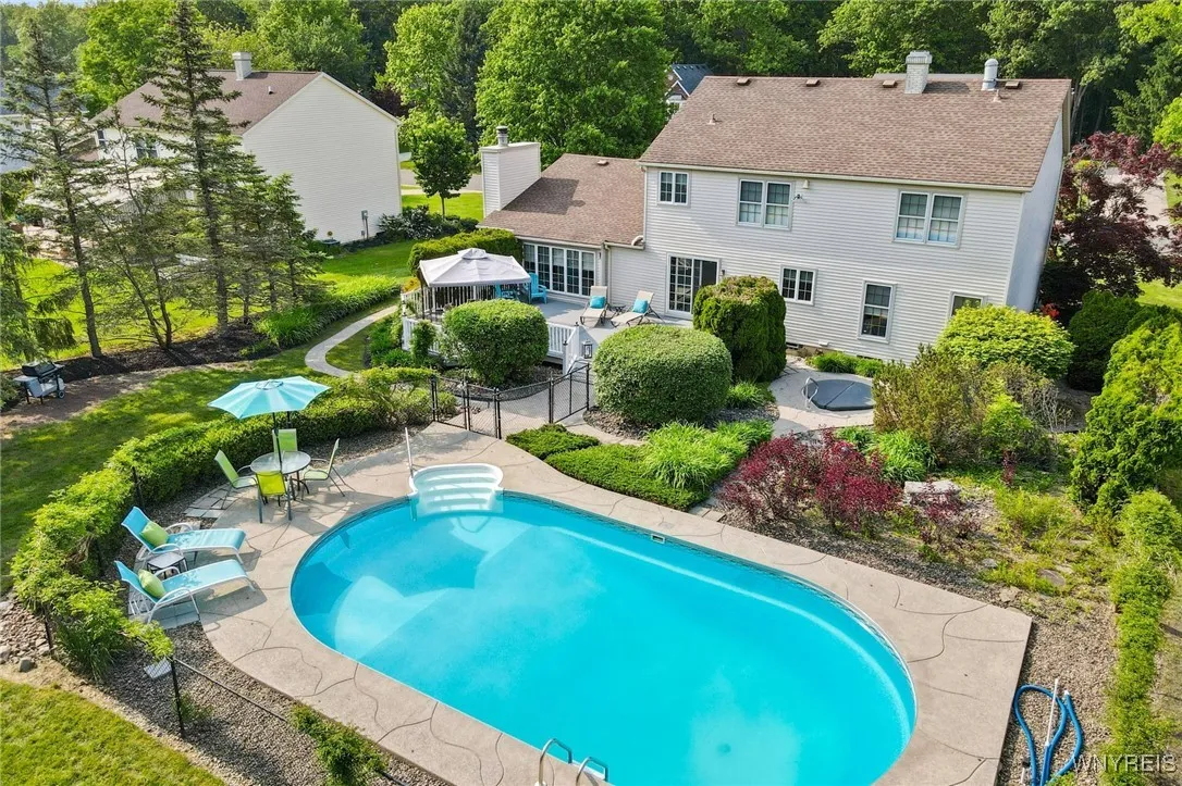 55 Curley Drive, Orchard Park, New York 14127, Orchard Park, New York 14127, 4 Bedrooms Bedrooms, 12 Rooms Rooms,2 BathroomsBathrooms,Residential,Closed,55 Curley Drive, Orchard Park, New York 14127,B1609286