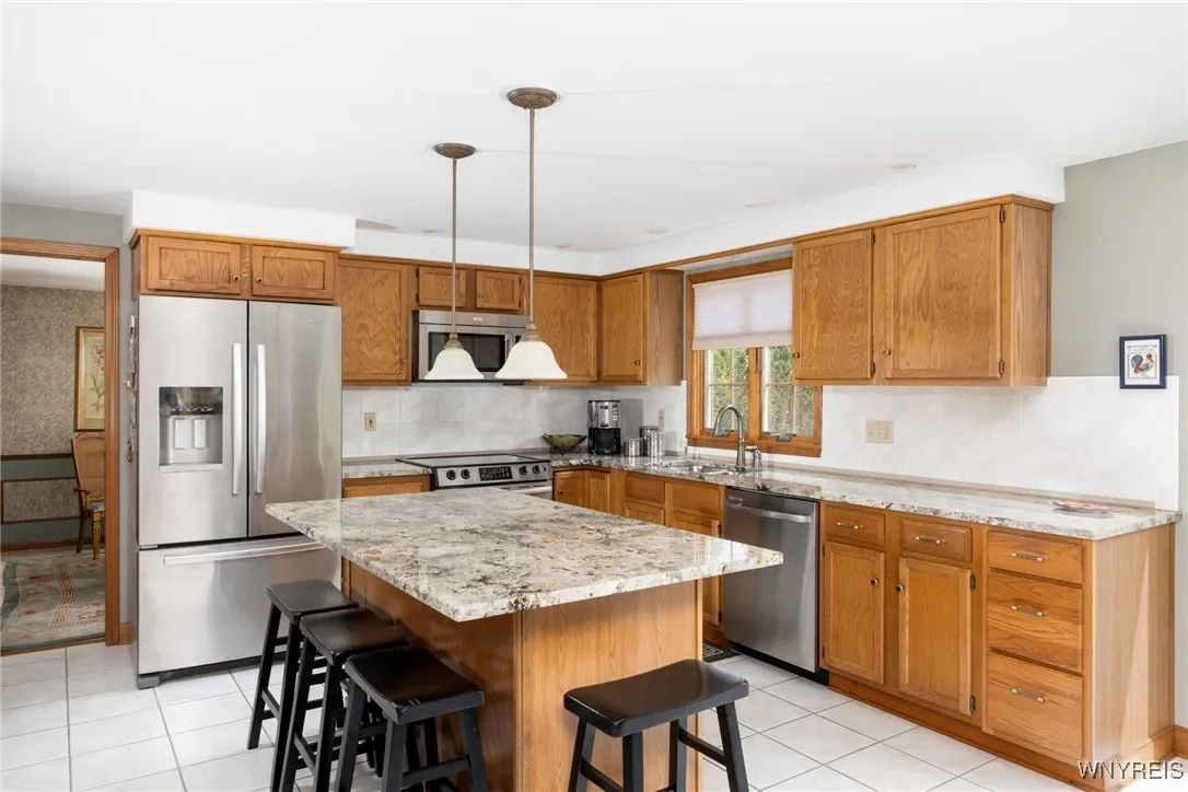 55 Curley Drive, Orchard Park, New York 14127, Orchard Park, New York 14127, 4 Bedrooms Bedrooms, 12 Rooms Rooms,2 BathroomsBathrooms,Residential,Closed,55 Curley Drive, Orchard Park, New York 14127,B1609286