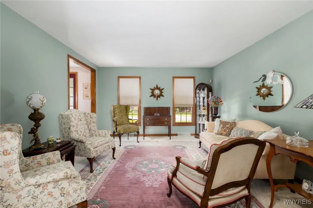 55 Curley Drive, Orchard Park, New York 14127, Orchard Park, New York 14127, 4 Bedrooms Bedrooms, 12 Rooms Rooms,2 BathroomsBathrooms,Residential,Closed,55 Curley Drive, Orchard Park, New York 14127,B1609286