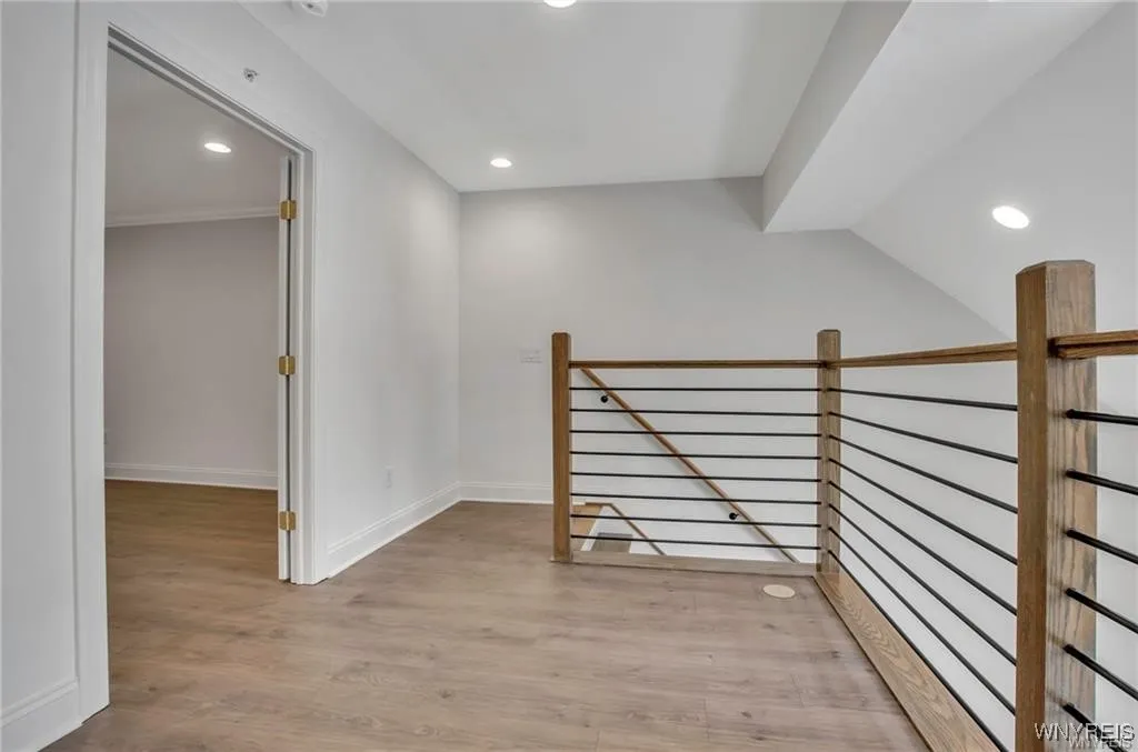 107f California, Amherst, New York 14221, Amherst, New York 14221, 3 Bedrooms Bedrooms, 8 Rooms Rooms,3 BathroomsBathrooms,Residential,Closed,107f California, Amherst, New York 14221,B1614134