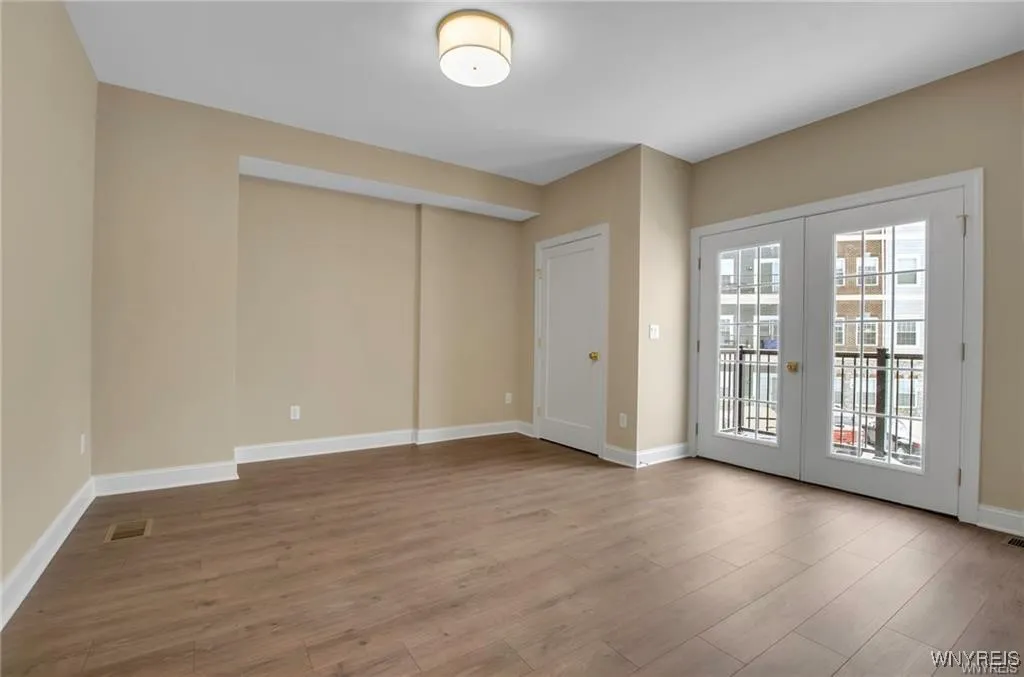 107f California, Amherst, New York 14221, Amherst, New York 14221, 3 Bedrooms Bedrooms, 8 Rooms Rooms,3 BathroomsBathrooms,Residential,Closed,107f California, Amherst, New York 14221,B1614134