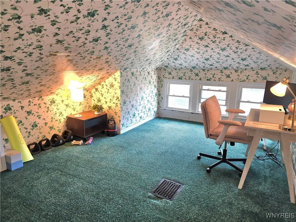 Bonus room