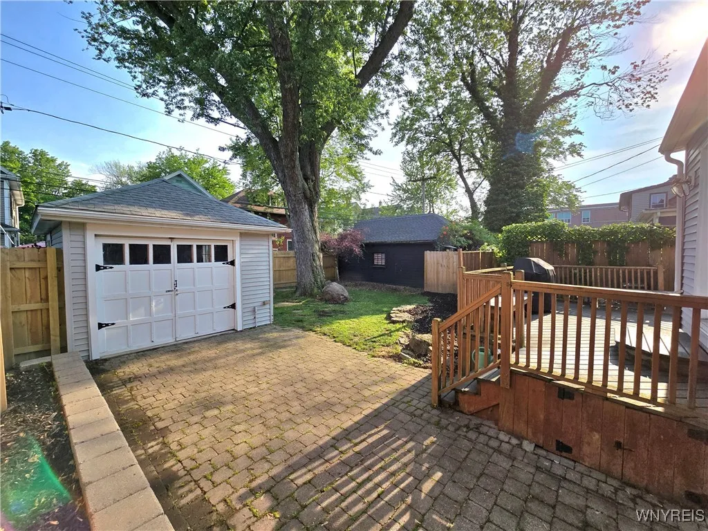 43 Wardman Road, Tonawanda-town, New York 14217, Tonawanda, New York 14217, 3 Bedrooms Bedrooms, 7 Rooms Rooms,2 BathroomsBathrooms,Residential,Closed,43 Wardman Road, Tonawanda-town, New York 14217,B1614052