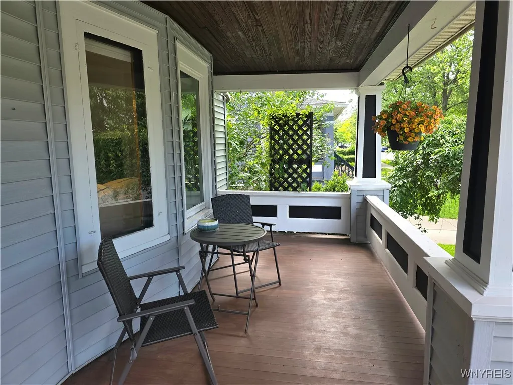 43 Wardman Road, Tonawanda-town, New York 14217, Tonawanda, New York 14217, 3 Bedrooms Bedrooms, 7 Rooms Rooms,2 BathroomsBathrooms,Residential,Closed,43 Wardman Road, Tonawanda-town, New York 14217,B1614052