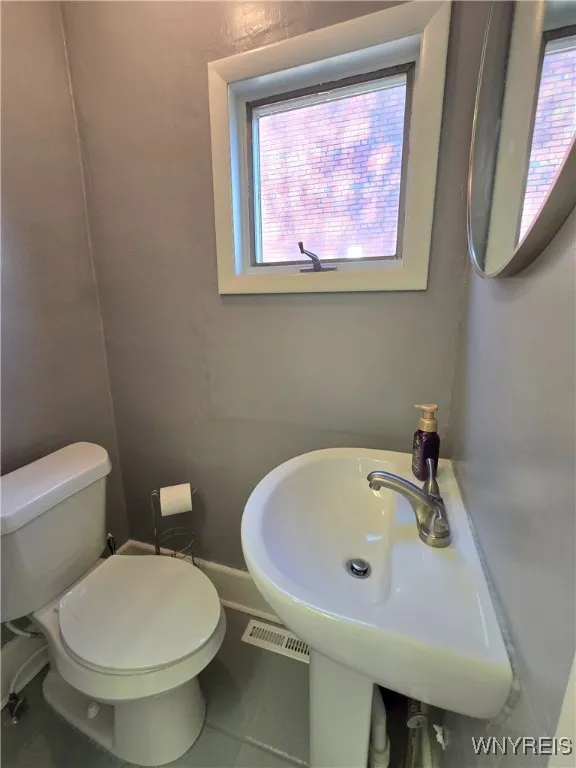43 Wardman Road, Tonawanda-town, New York 14217, Tonawanda, New York 14217, 3 Bedrooms Bedrooms, 7 Rooms Rooms,2 BathroomsBathrooms,Residential,Closed,43 Wardman Road, Tonawanda-town, New York 14217,B1614052