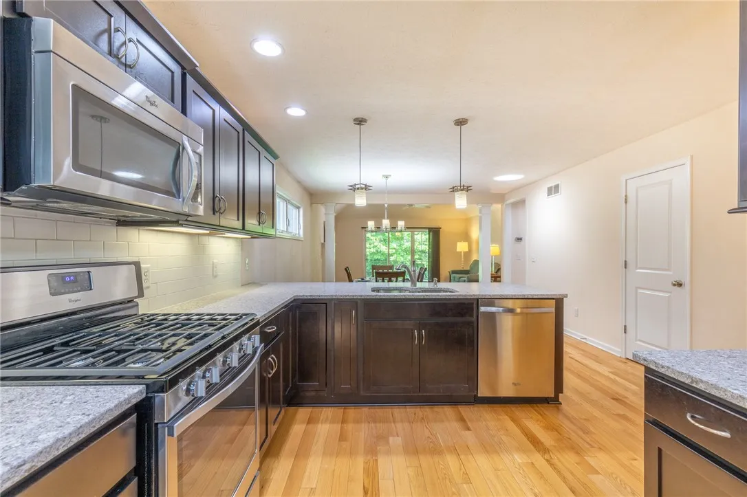 1250 Clear Pond Lane, Webster, New York 14580, Webster, New York 14580, 2 Bedrooms Bedrooms, 5 Rooms Rooms,2 BathroomsBathrooms,Residential,Closed,1250 Clear Pond Lane, Webster, New York 14580,R1613576