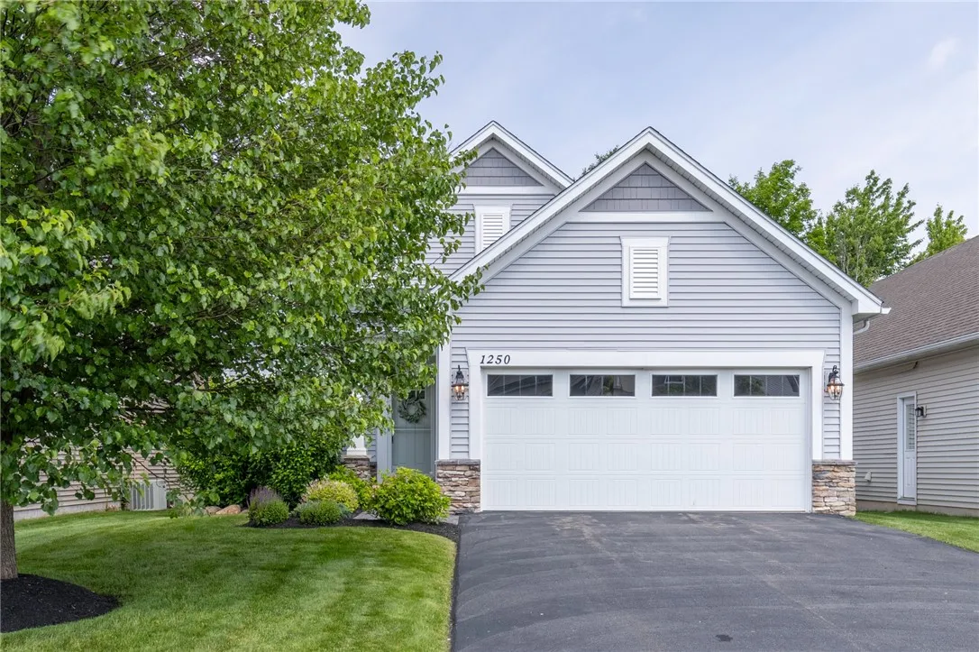 1250 Clear Pond Lane, Webster, New York 14580, Webster, New York 14580, 2 Bedrooms Bedrooms, 5 Rooms Rooms,2 BathroomsBathrooms,Residential,Closed,1250 Clear Pond Lane, Webster, New York 14580,R1613576