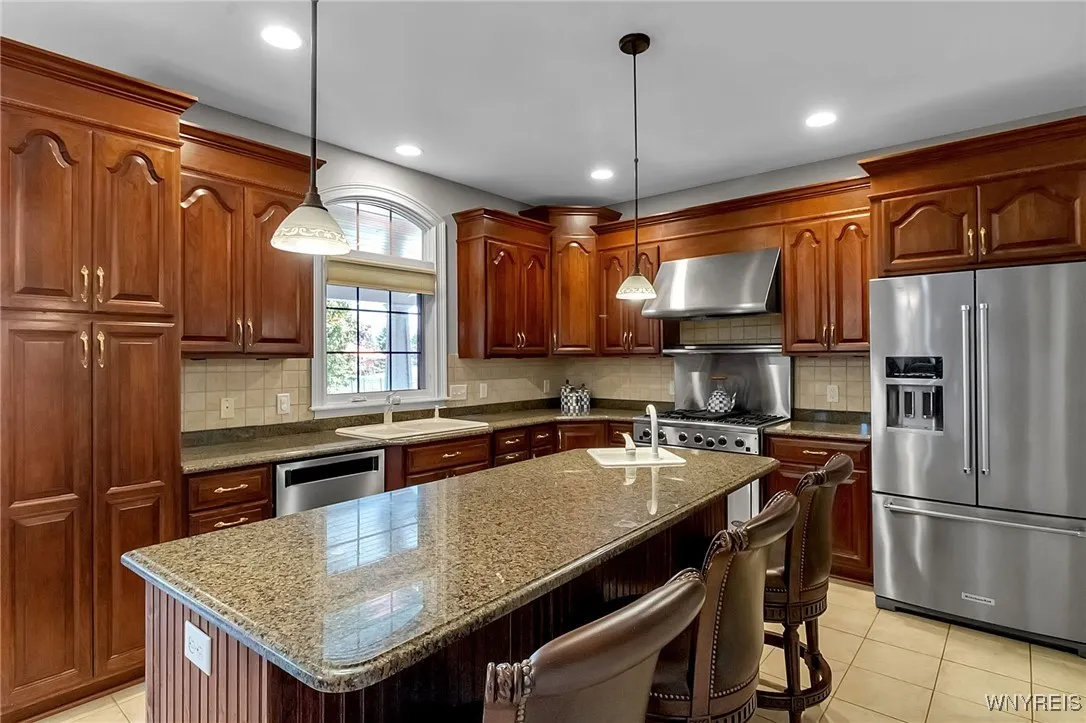 8200 Pinestone Court, Clarence, New York 14221, Clarence, New York 14221, 4 Bedrooms Bedrooms, 9 Rooms Rooms,3 BathroomsBathrooms,Residential,Closed,8200 Pinestone Court, Clarence, New York 14221,B1613879